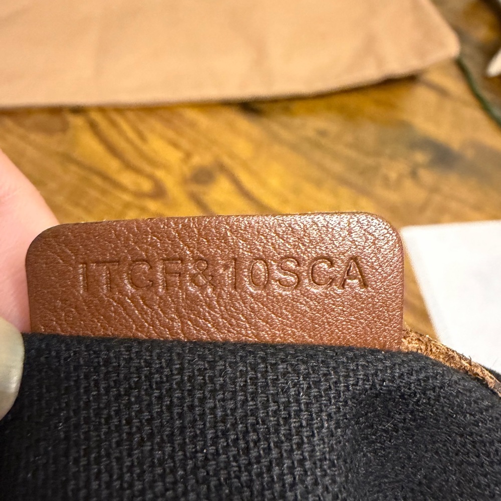 Burberry bucket crossbody bag - Picture 16 of 16